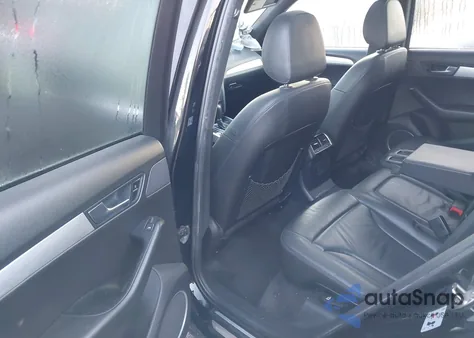 2010 Audi Q5 3.2 Premium from USA, damaged, VIN WA1WKAFP4AA085834